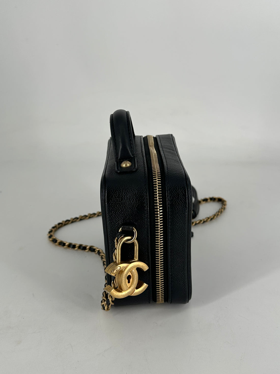 Chanel Caviar Quilted Vanity Filigree 2Way Shoulder Black GHW (26***78)