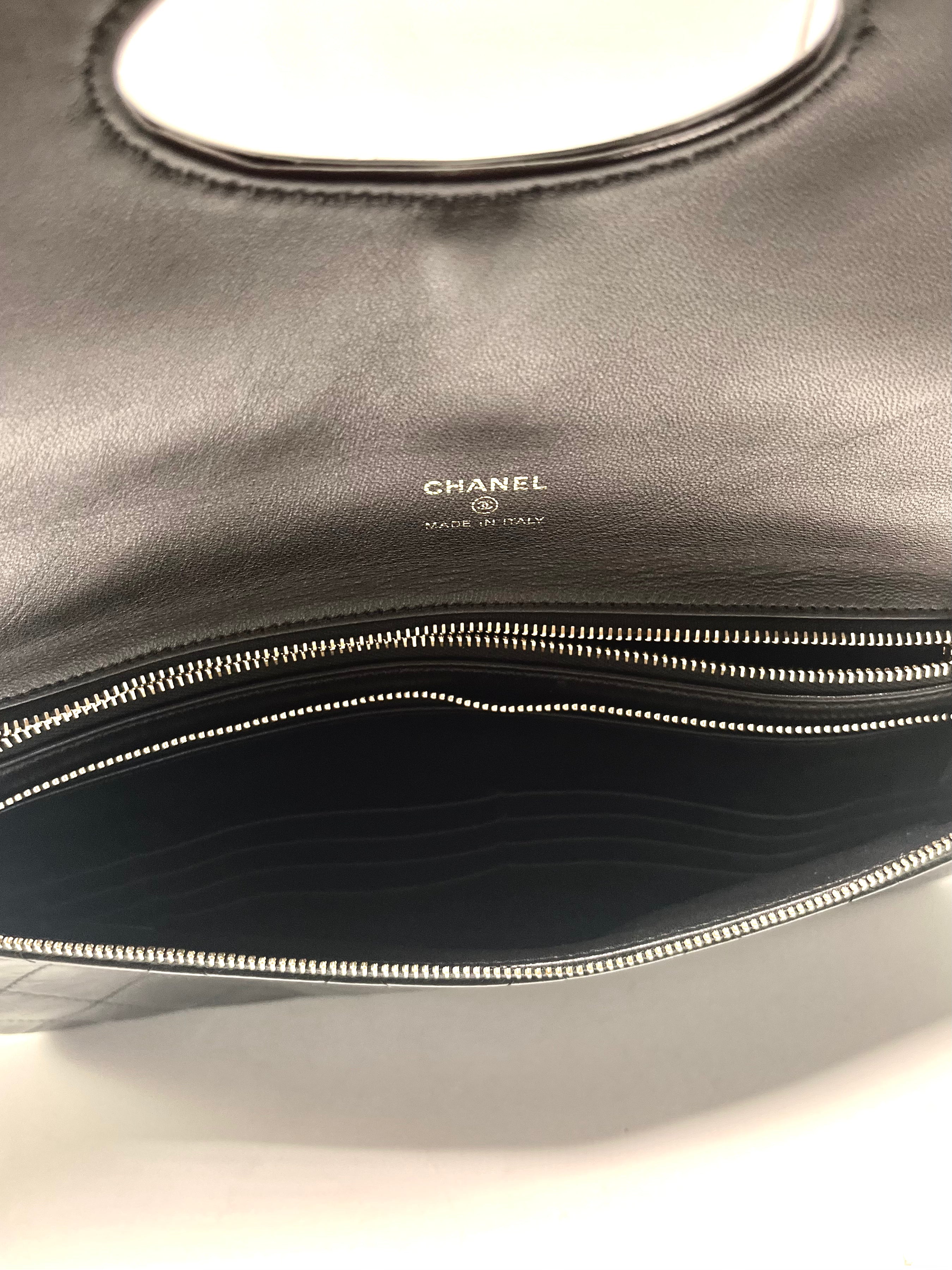 Chanel Shiny Crumpled Calfskin Large 31 Pouch Black
