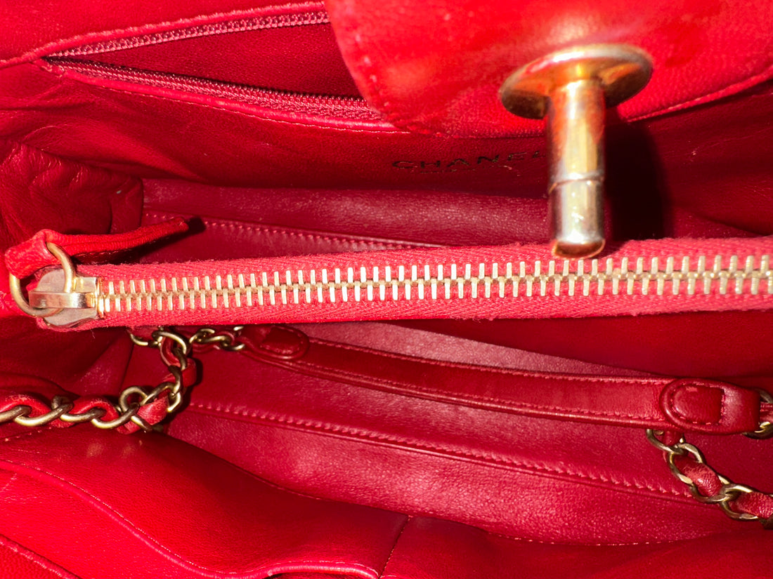 Chanel Quilted CC Turnlock Double Chain Red (17**16) CC372