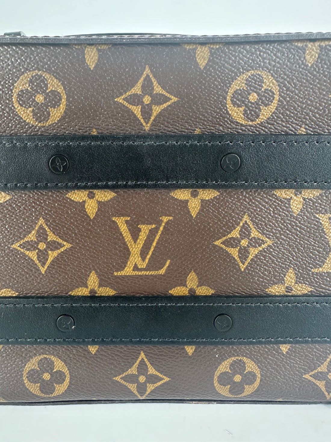 Louis Vuittion Handle Soft Trunk Shoulder Bag Mircrochipped Lv966