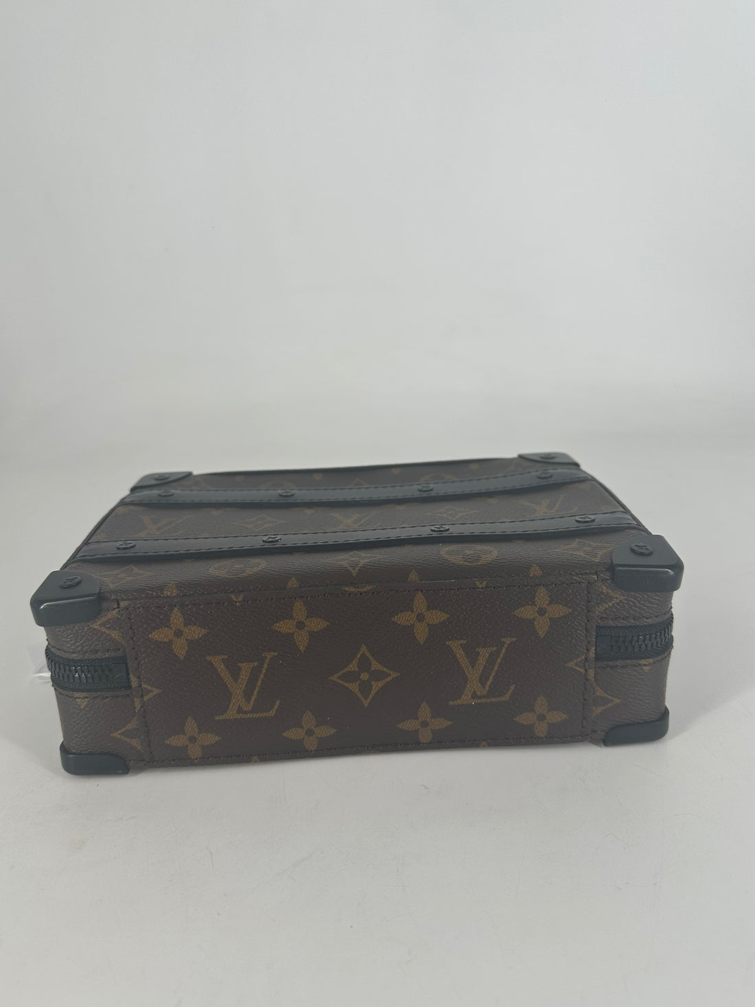 Louis Vuittion Handle Soft Trunk Shoulder Bag Mircrochipped Lv966