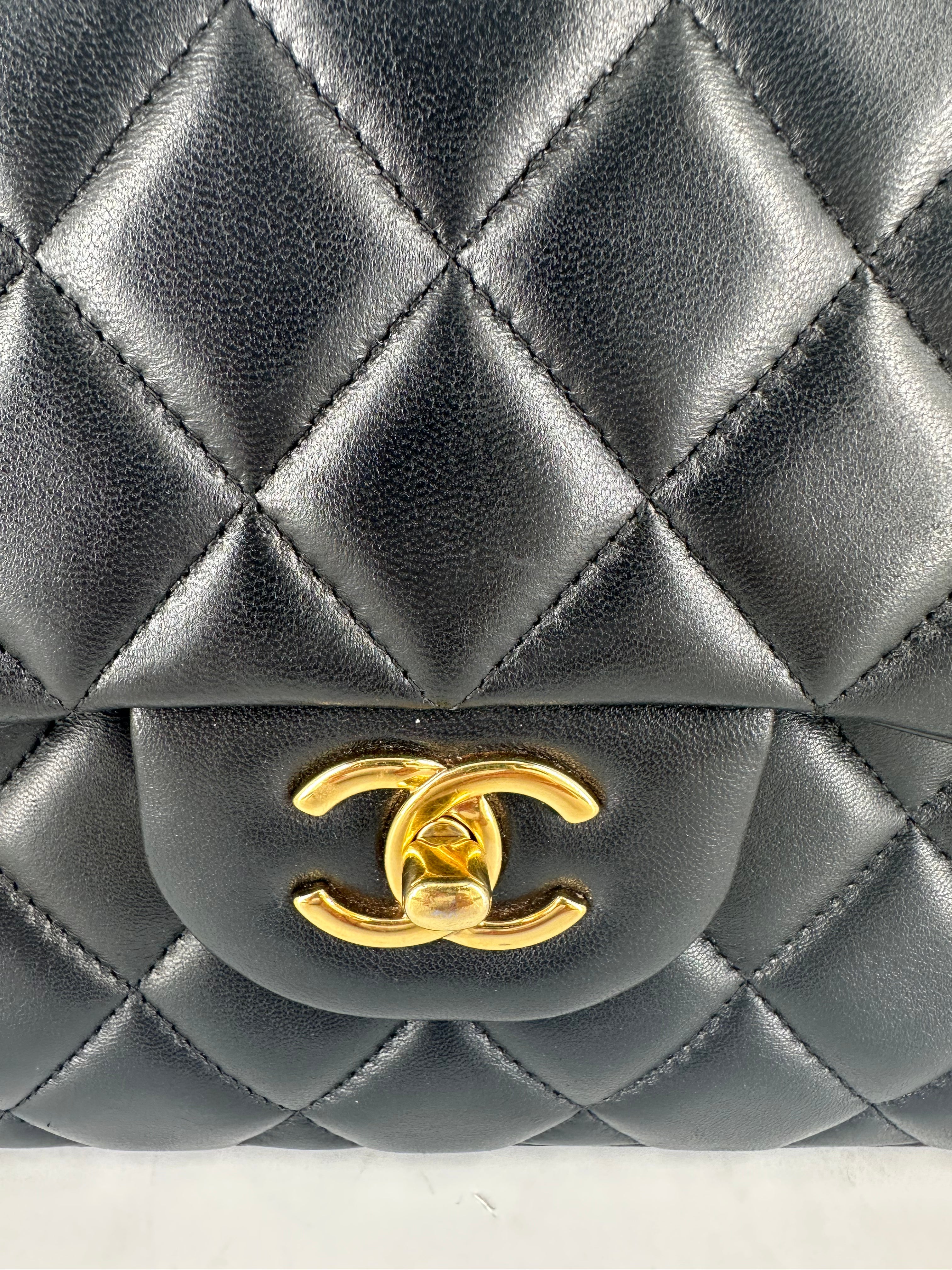 Chanel Lambskin Quilted Classic Double Flap Black (14***78) cc518