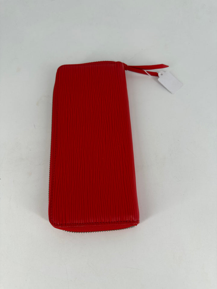 Louis Vuitton Epi Leather Zippy Wallet Red MI4145 LV617