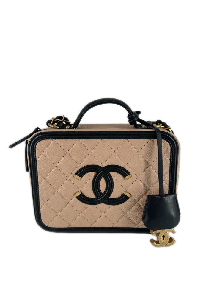 Chanel Filigree Quilted Caviar Vanity Case Cream(26***80) CC394AD