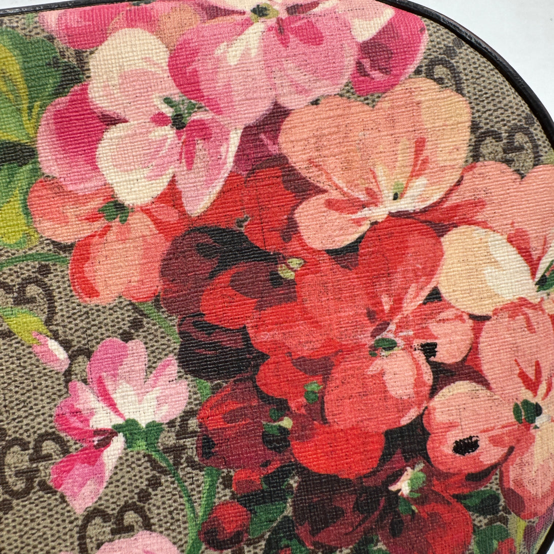 Gucci GG Supreme Monogram Blooms Mini Chain Shoulder Bag