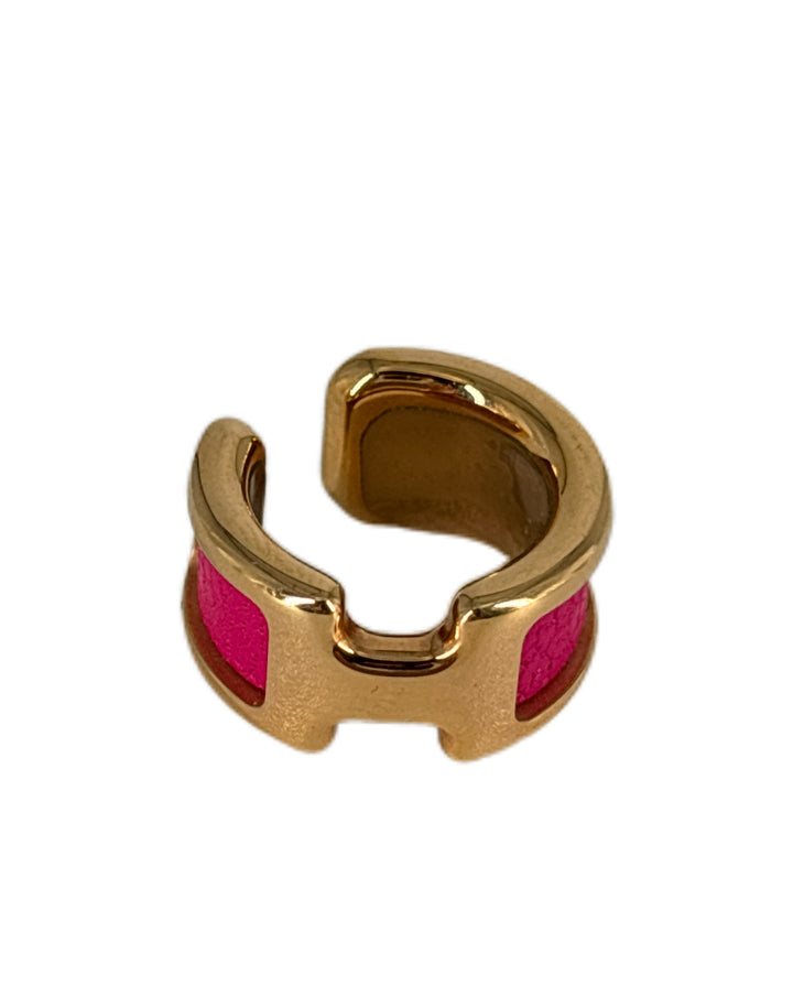 Hermes pink single ear clip