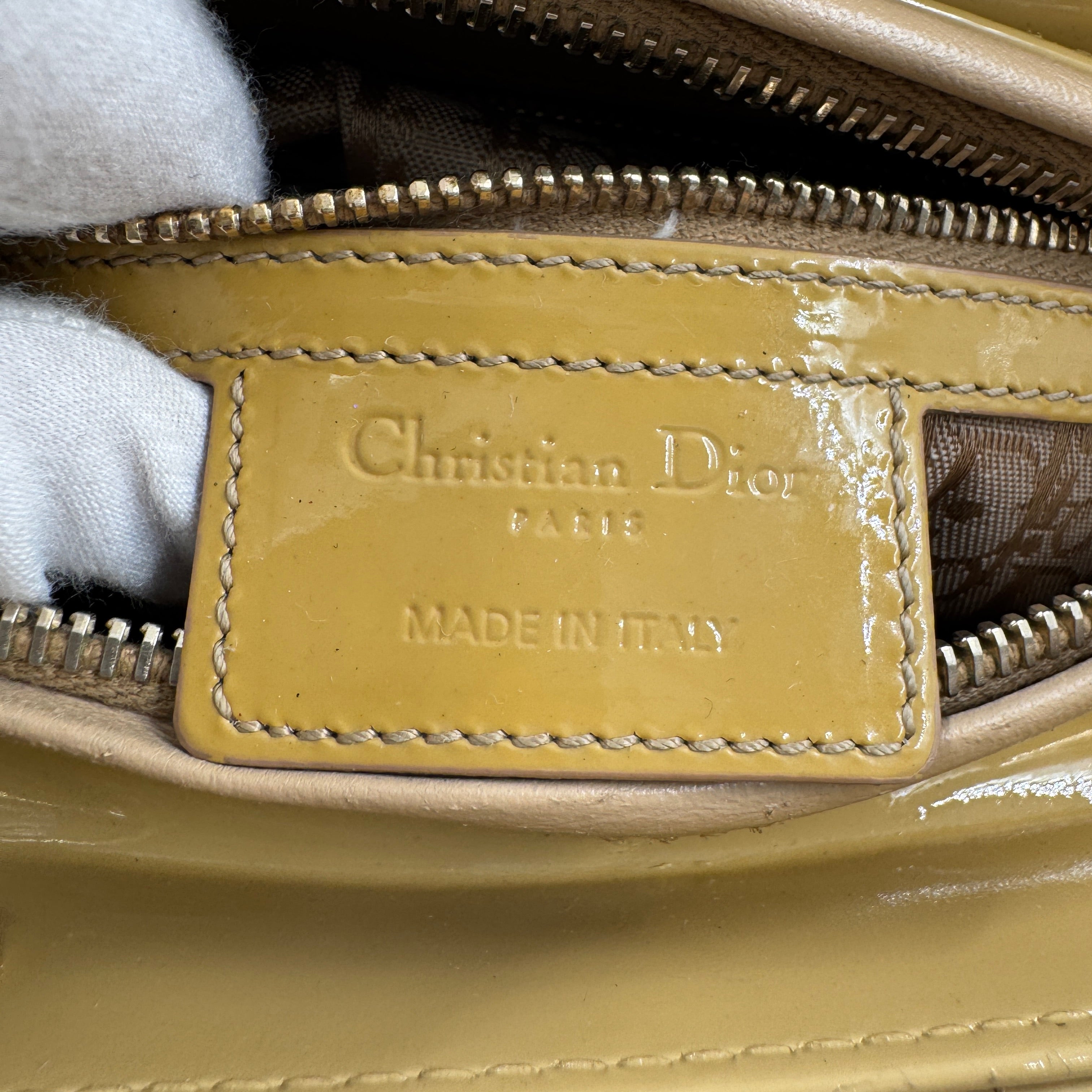 Cannage Medium Lady Dior yellow DR46