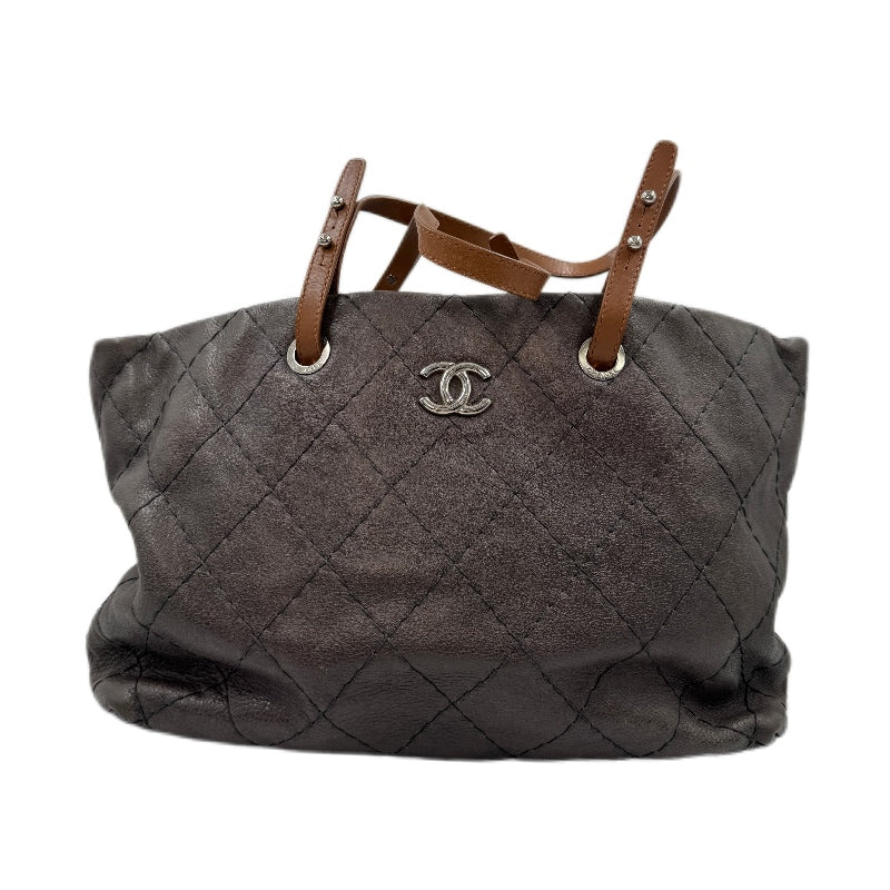 Chanel Glazed Calfskin Large On The Road Tote