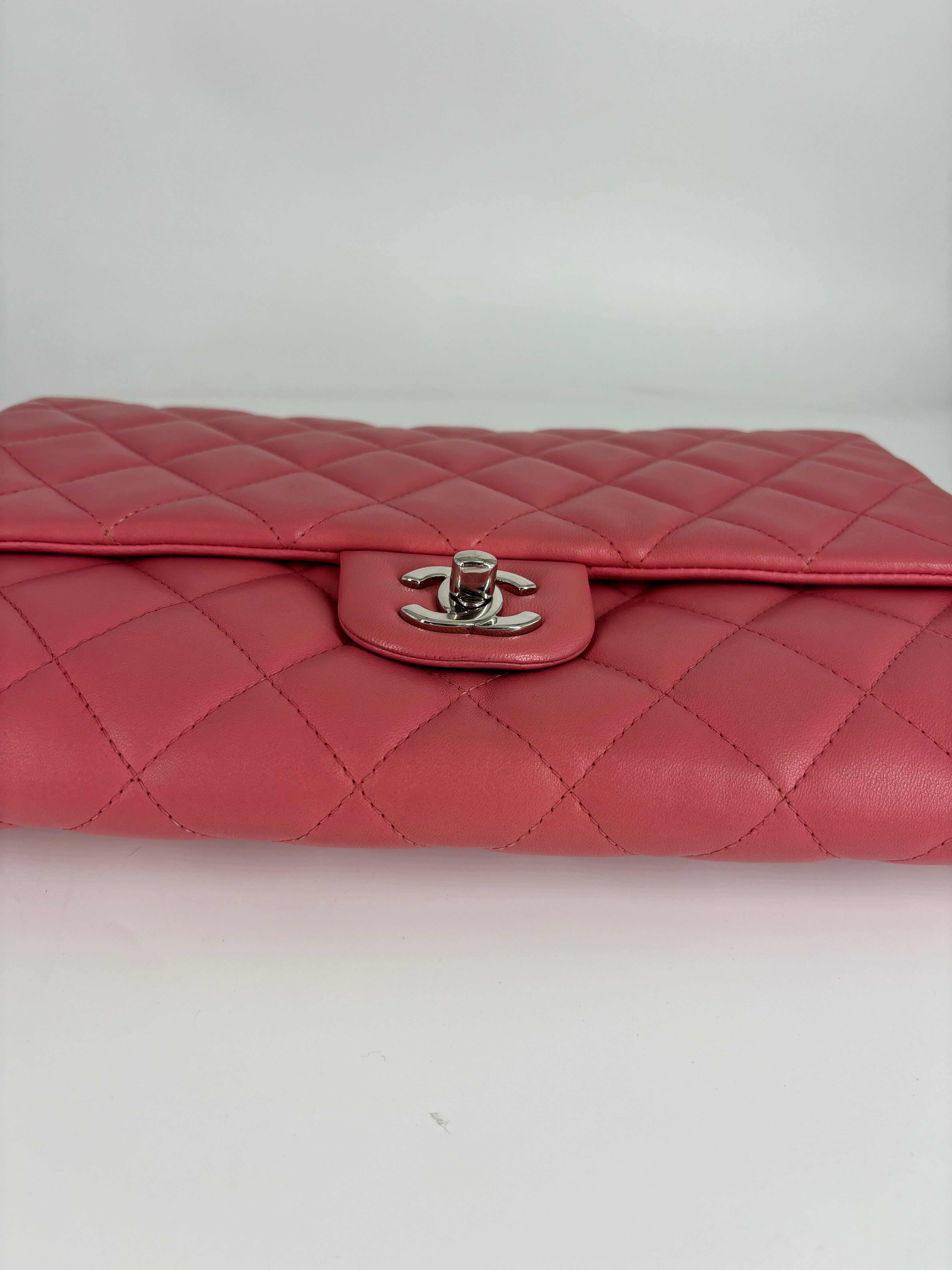 Chanel Classic Quilted Clutch Pink
