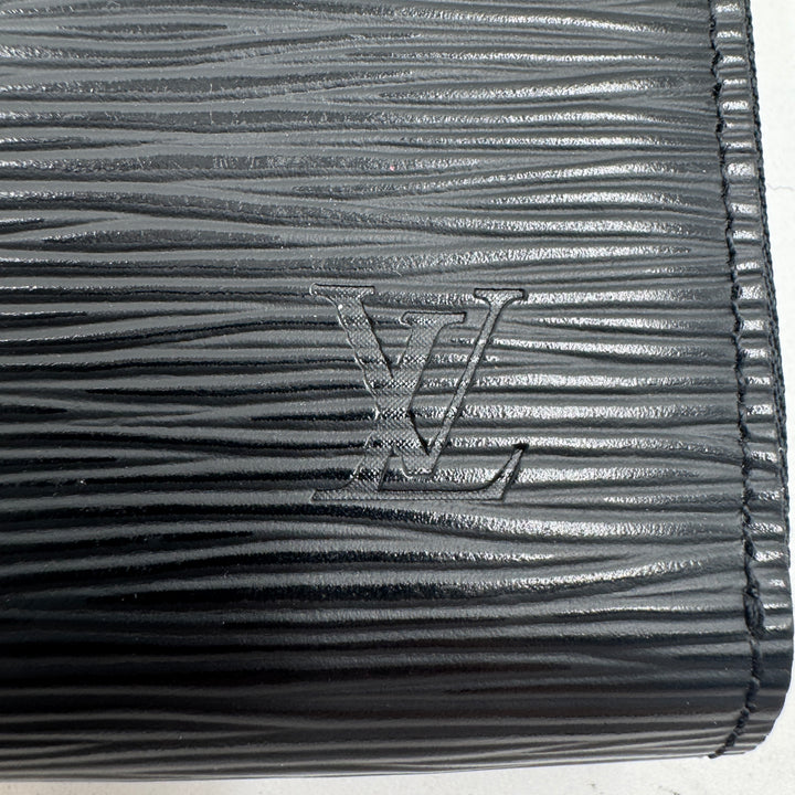 Louis Vuitton Epi GM Leather Zippy Wallet