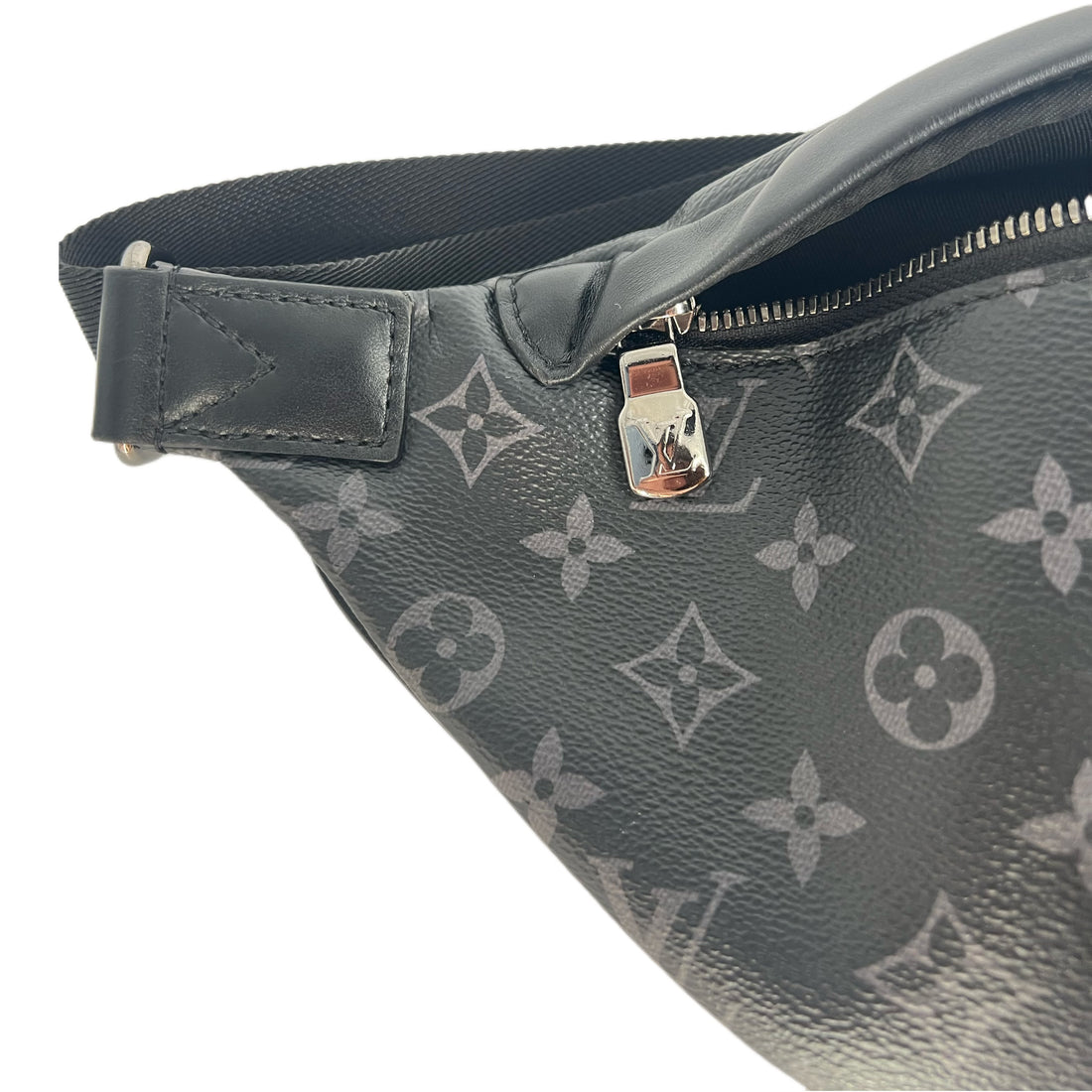 Louis Vuitton Discovery Bumbag Monogram Eclipse Black With Dust Bag