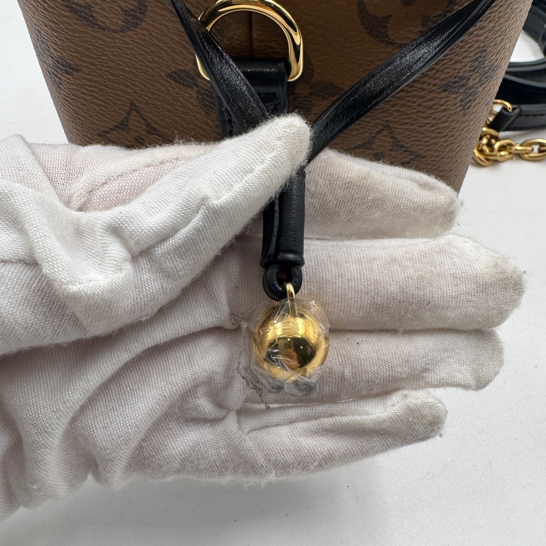 LOUIS VUITTON  Reverse Monogram Noe Purse