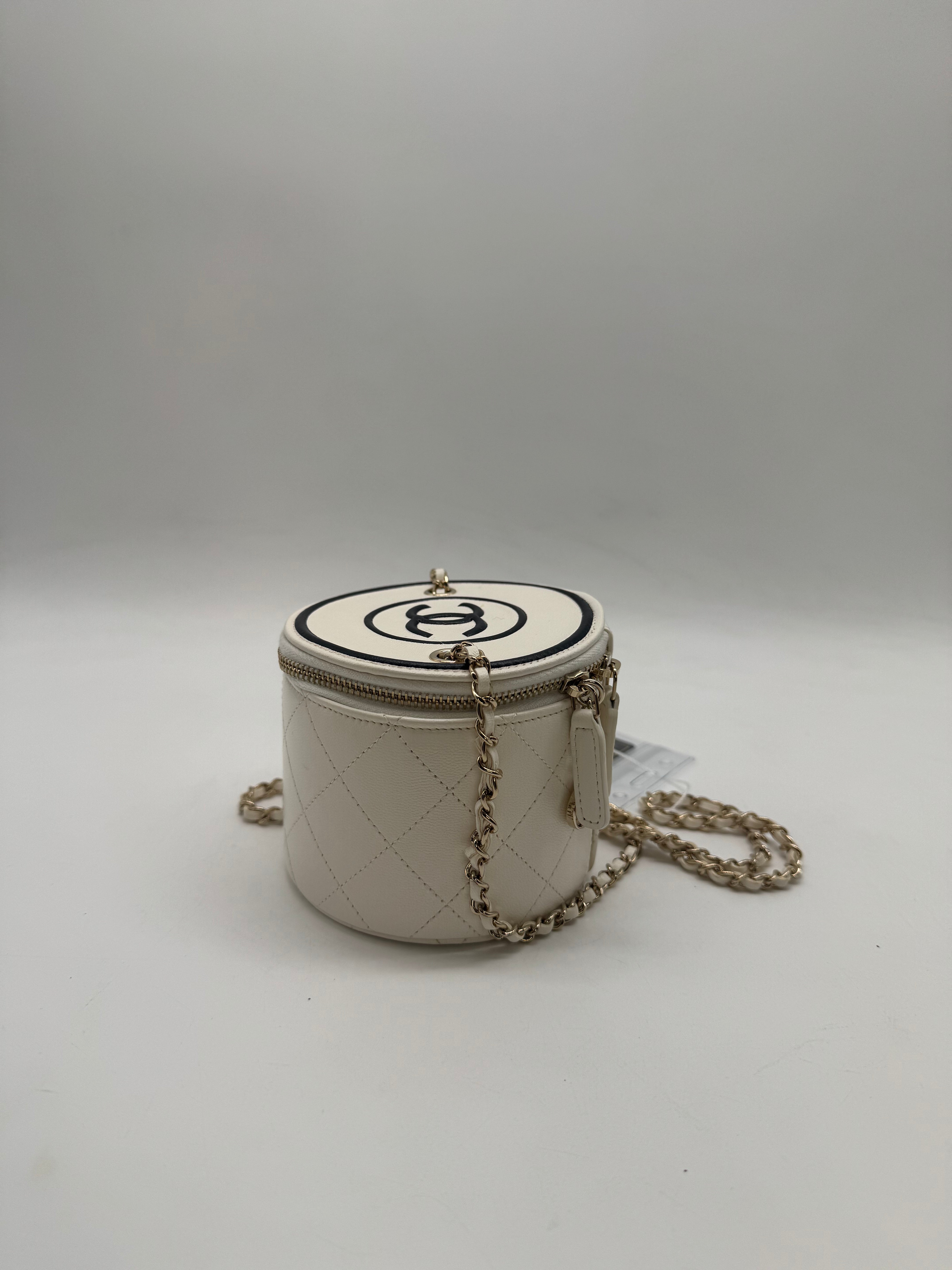 Chanel Round Crossbody Vanity White (31***05) CC506SNI