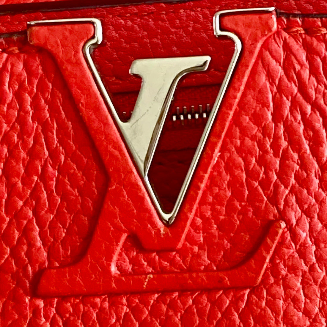 Louis Vuitton Taurillon Capucines BB Red
