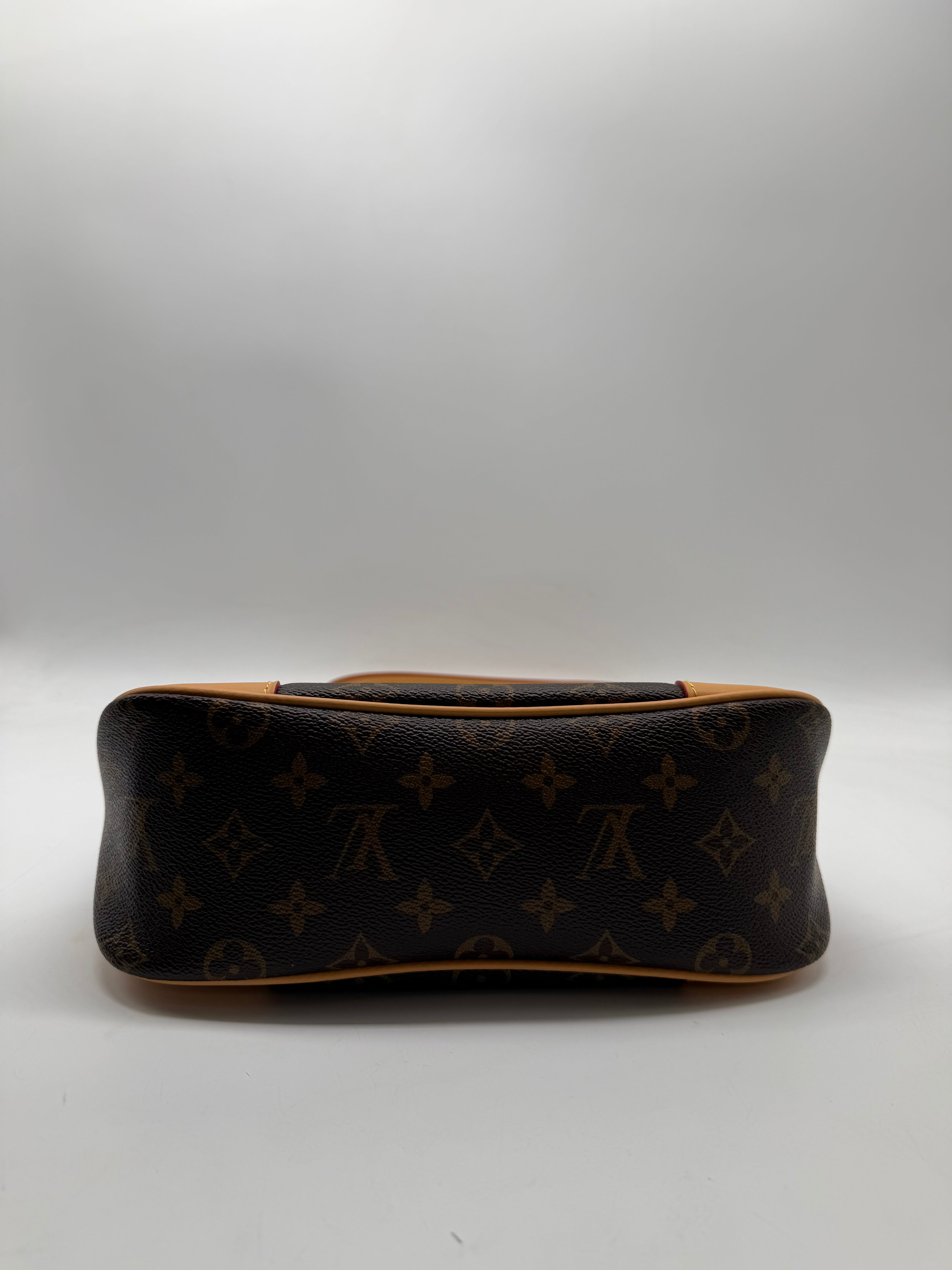 Louis Vuitton Classic monogram Boulogne PM LV1117