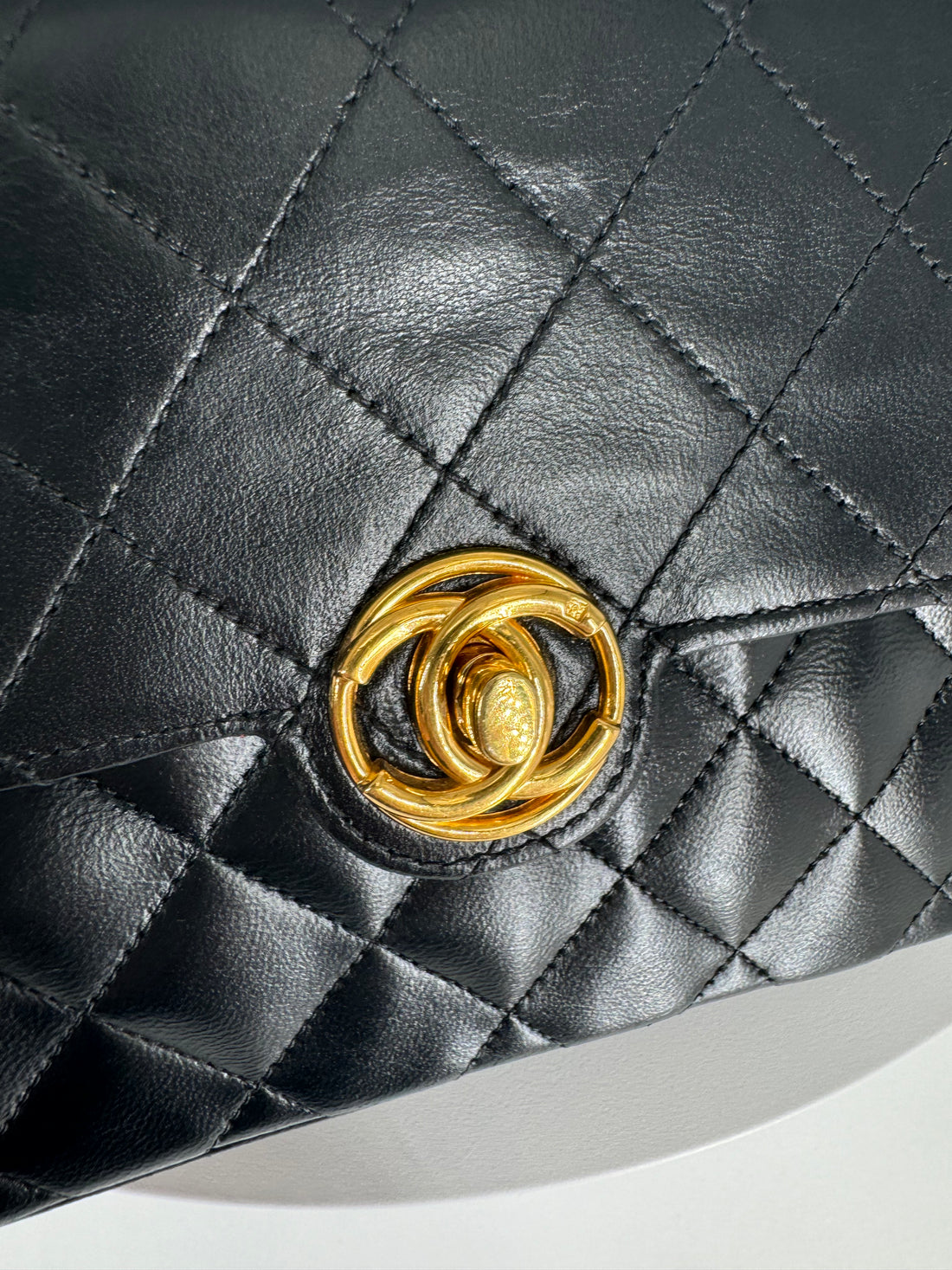 Chanel Lambskin Vintage Single Flap GHW