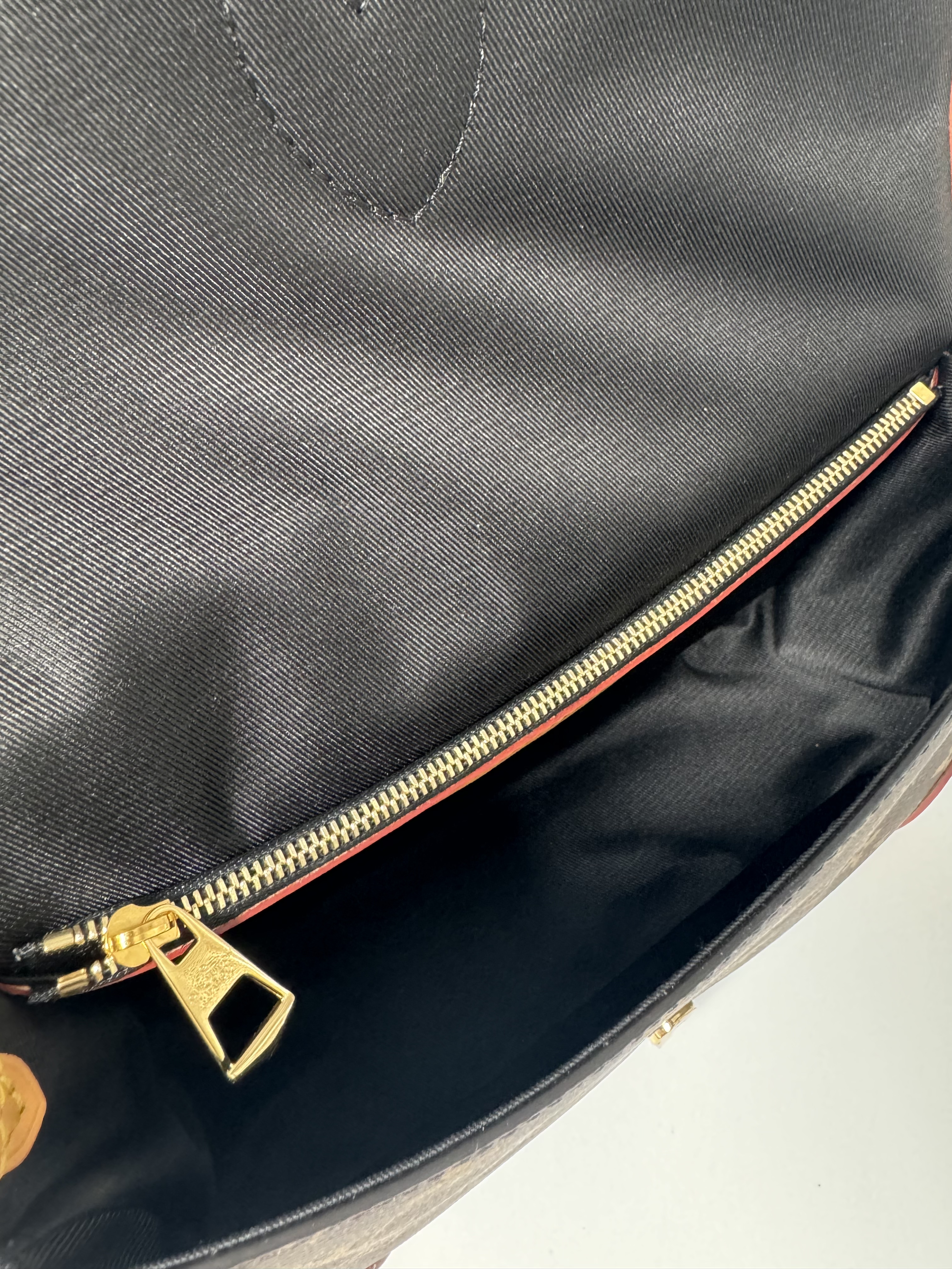 Louis Vuitton Diane Black Monogram Fullset 2025 microchipped
