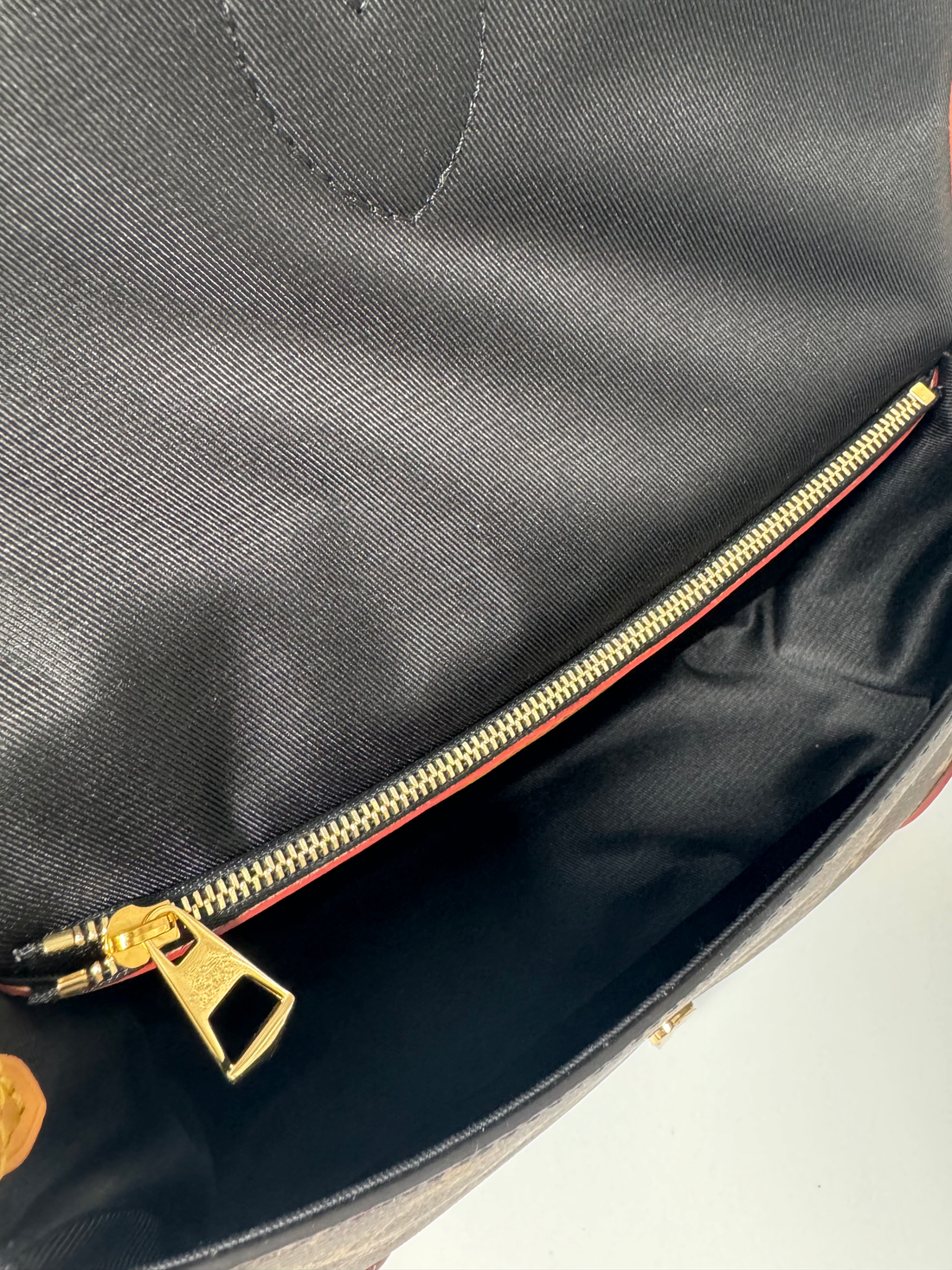 Louis Vuitton Diane Black Monogram Fullset 2025 microchipped