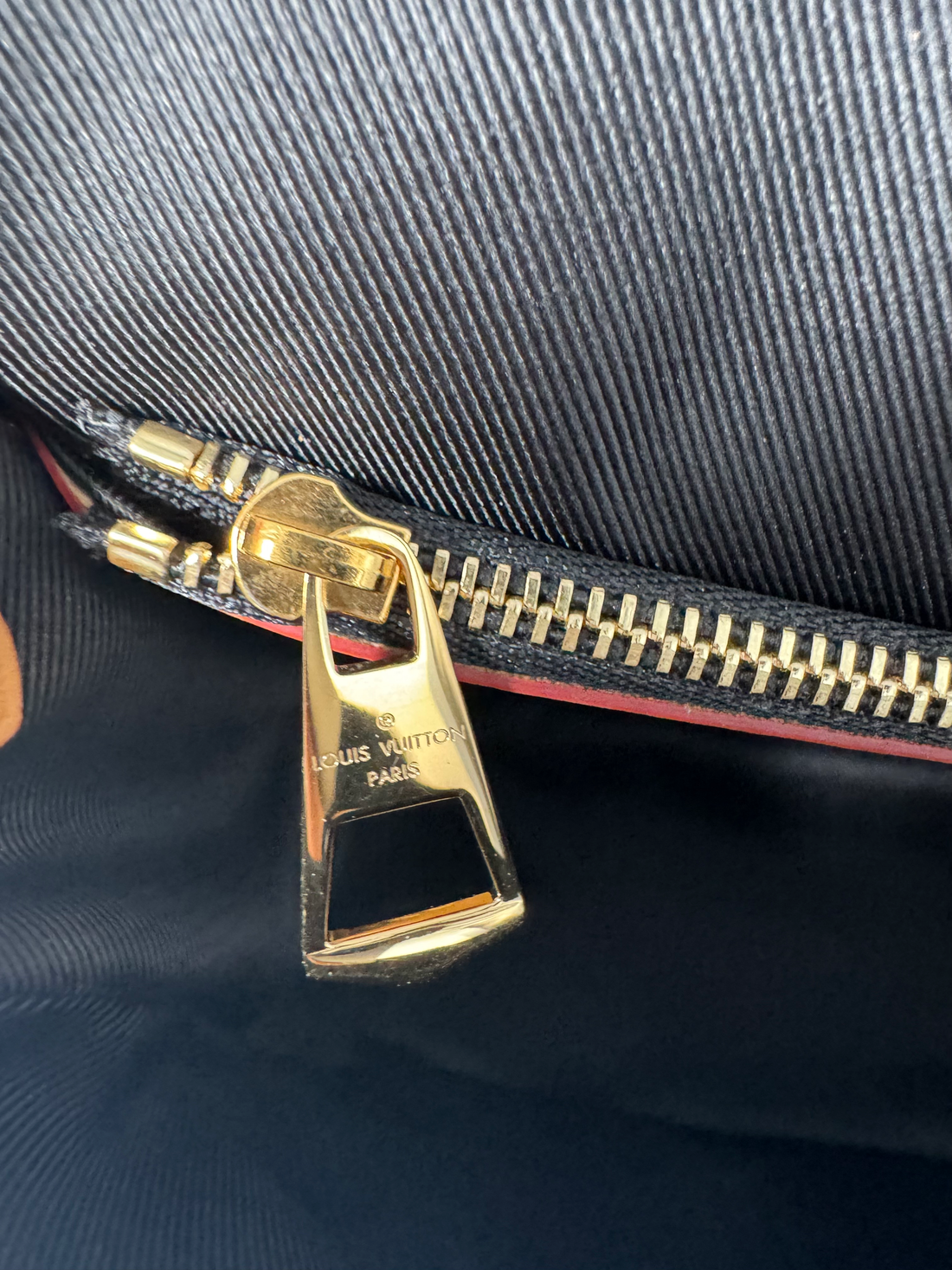 Louis Vuitton Diane Black Monogram Fullset 2025 microchipped