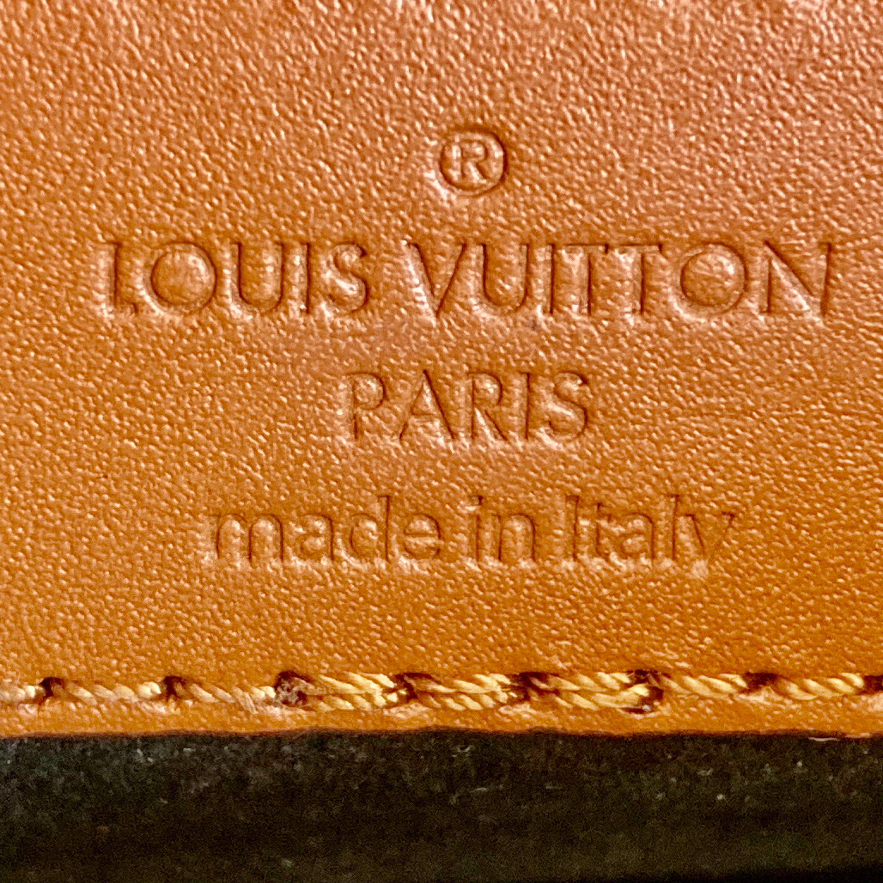 Louis Vuitton Reverse Monogram Dauphine Mini LV949AD