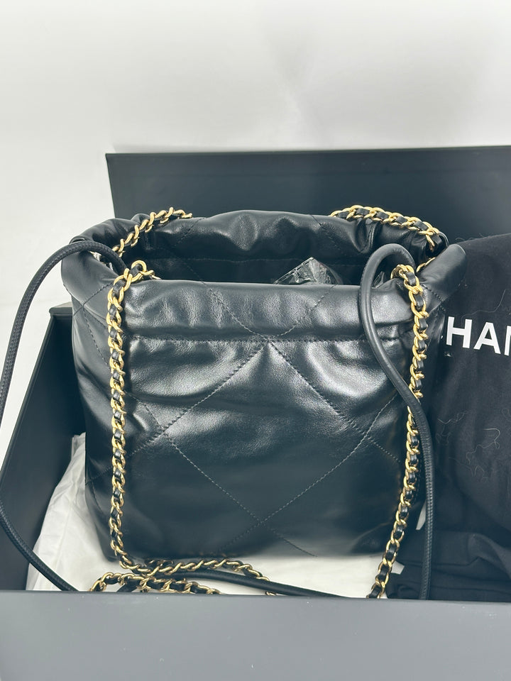 Chanel 22 Bag Mini Shiny Calfskin Black WHW