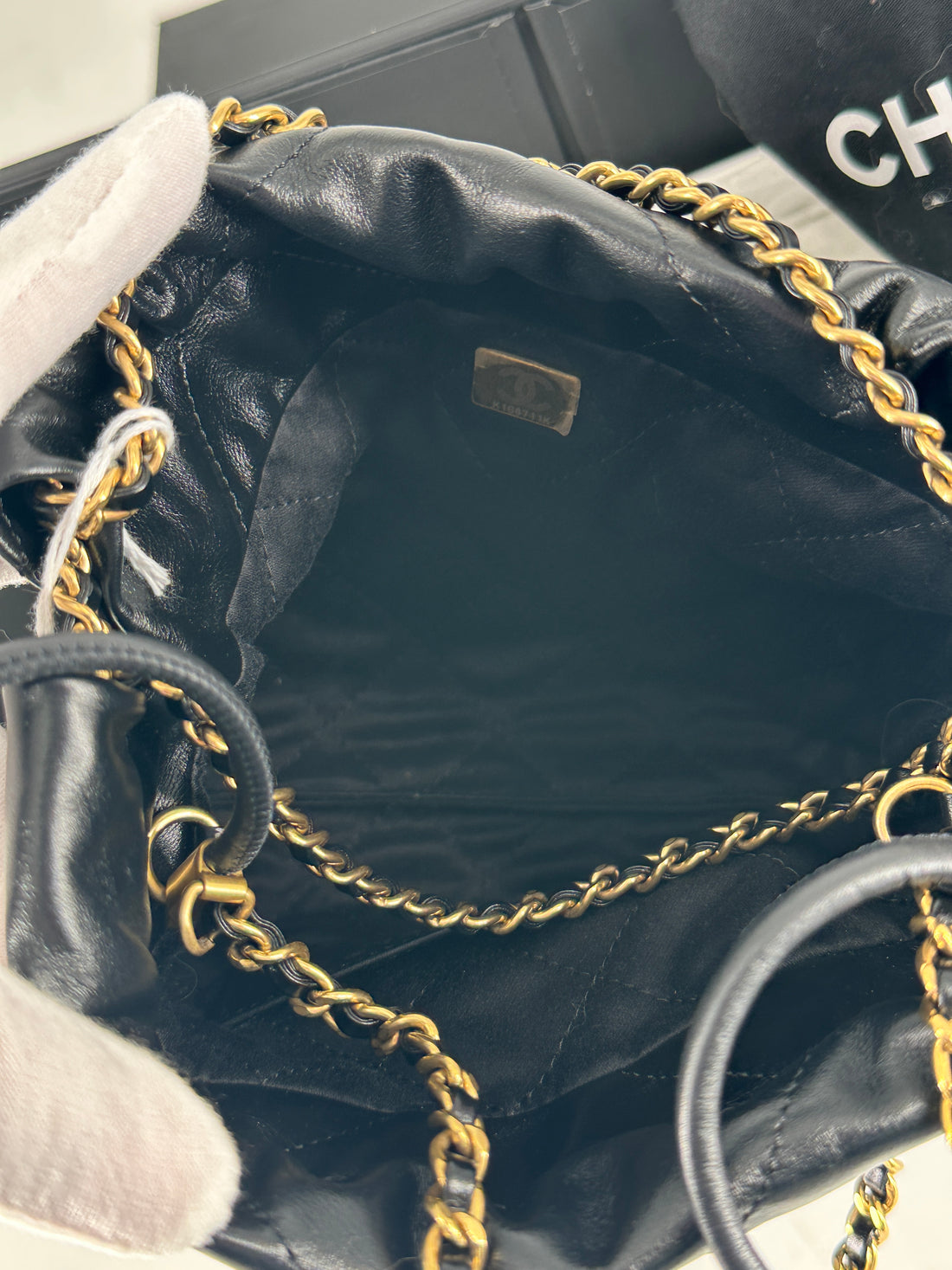 Chanel 22 Bag Mini Shiny Calfskin Black WHW