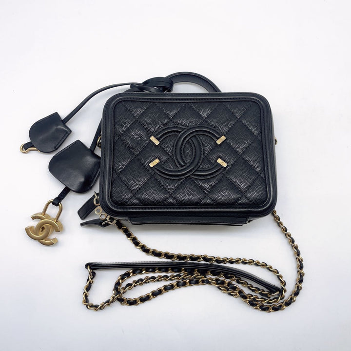Chanel Quilted Caviar Vanity Case Small Filigree Black CC589
