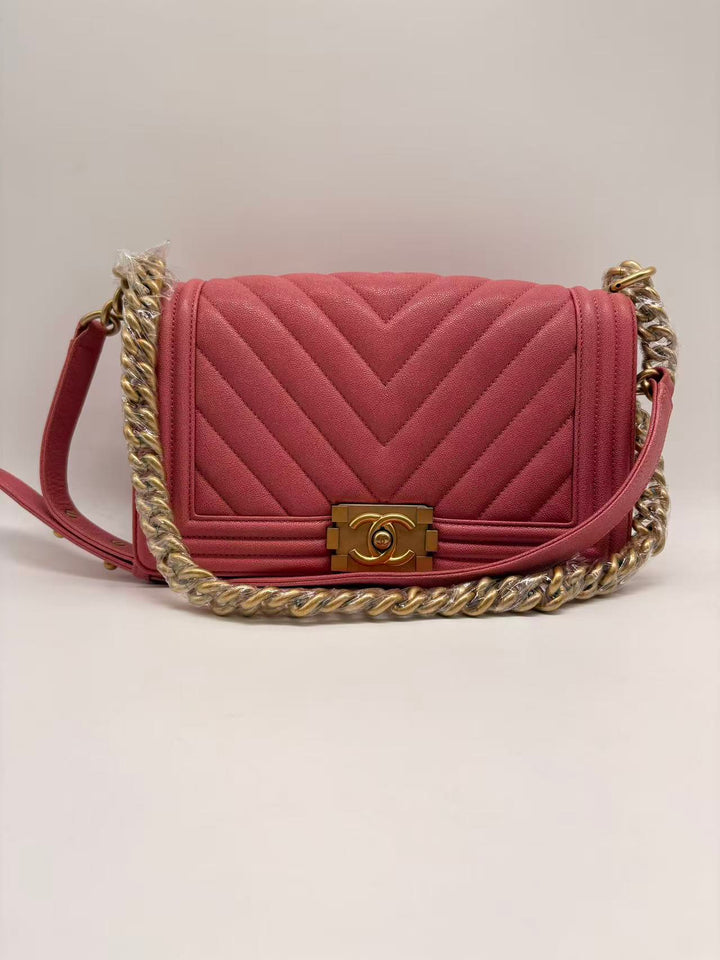 Chanel Chevron Boy Bag Medium Pink (26***41) CC785