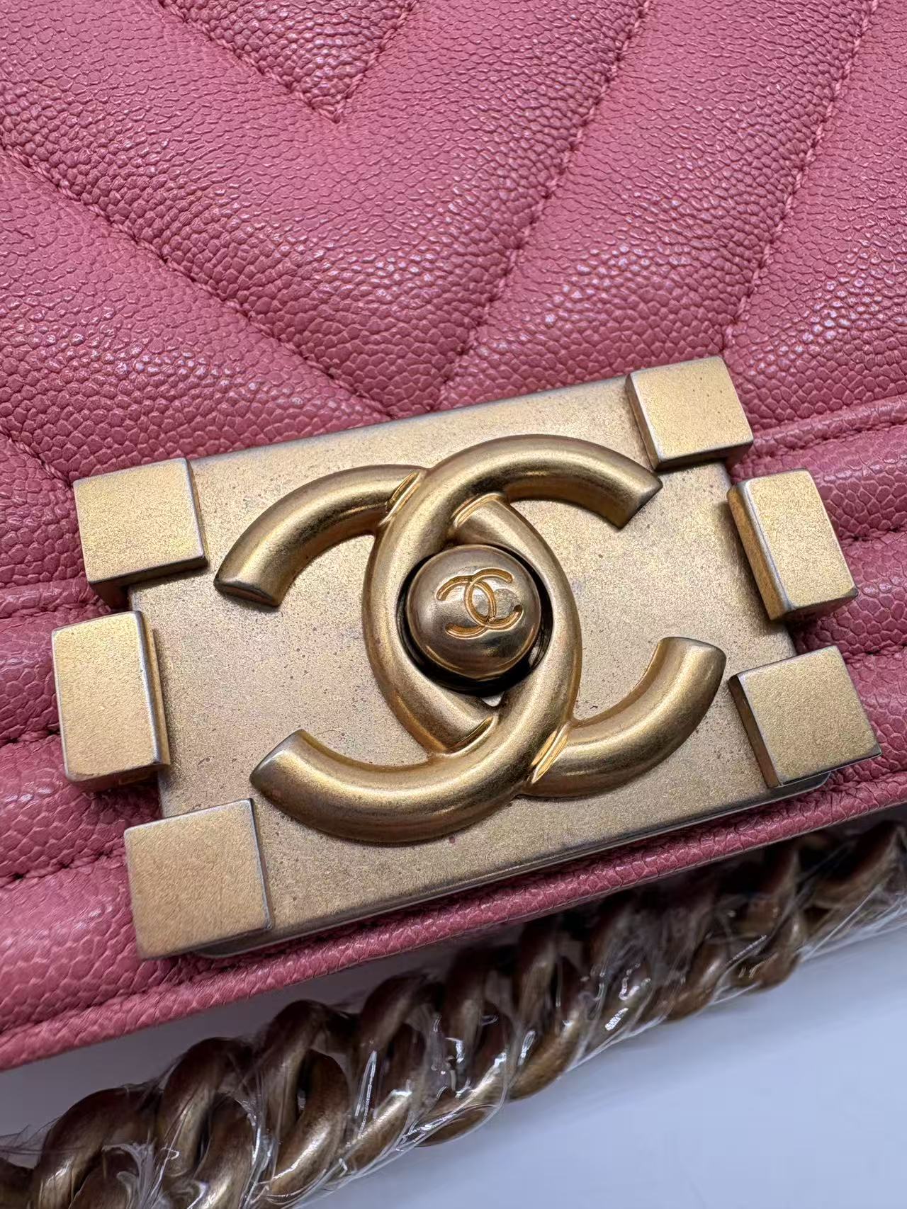 Chanel Chevron Boy Bag Medium Pink (26***41) CC785