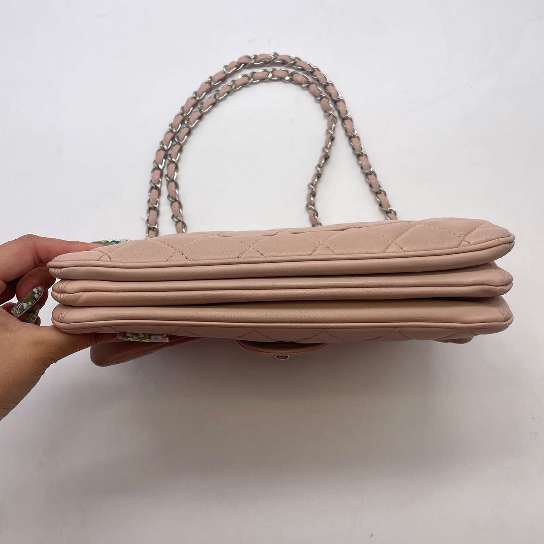 Chanel Quilted Lambskin Classic Flap Pink (19***38) CC522