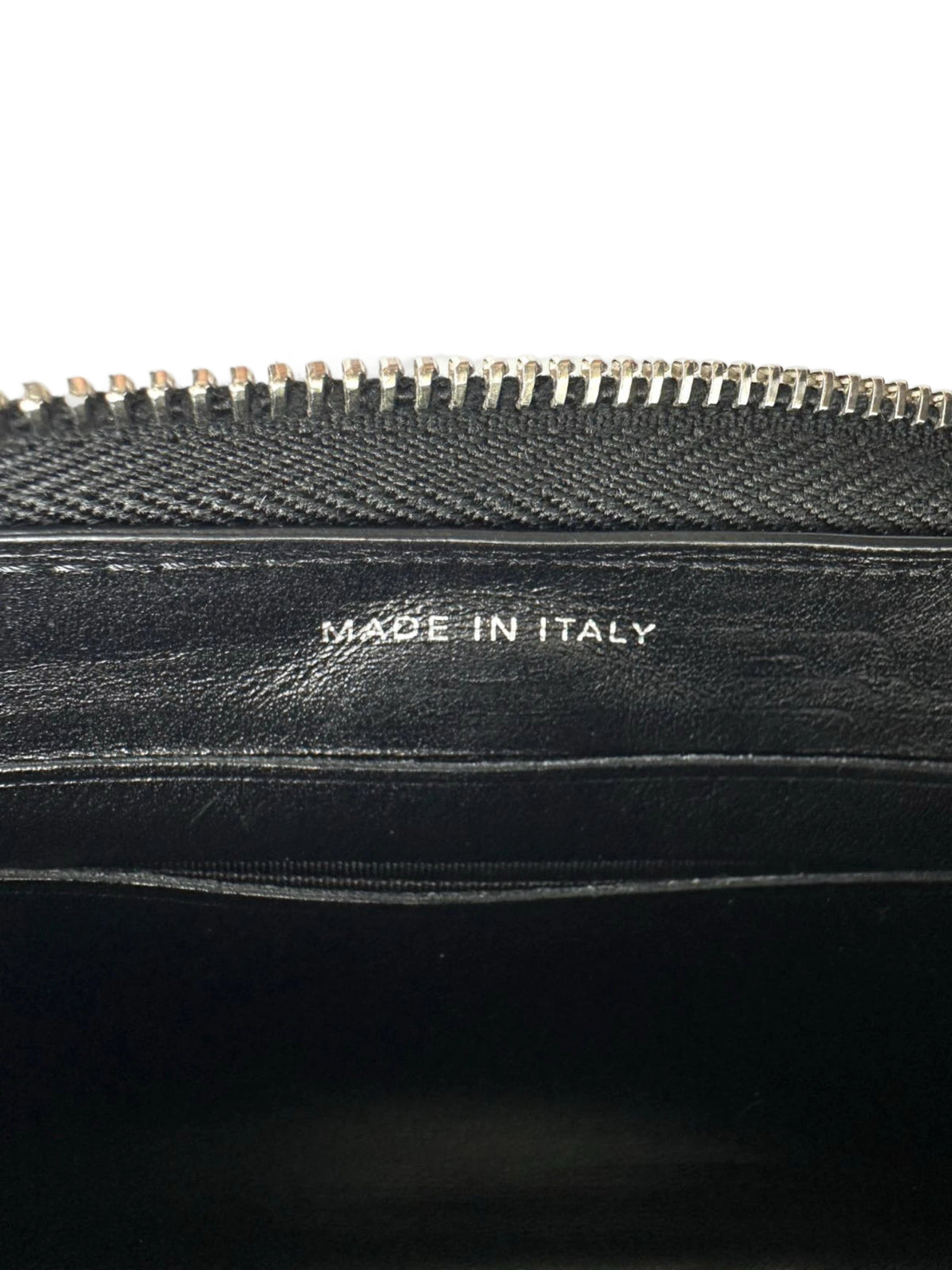 Louis Vuitton Capucines GM Black Calfskin Handle Bag LV2386